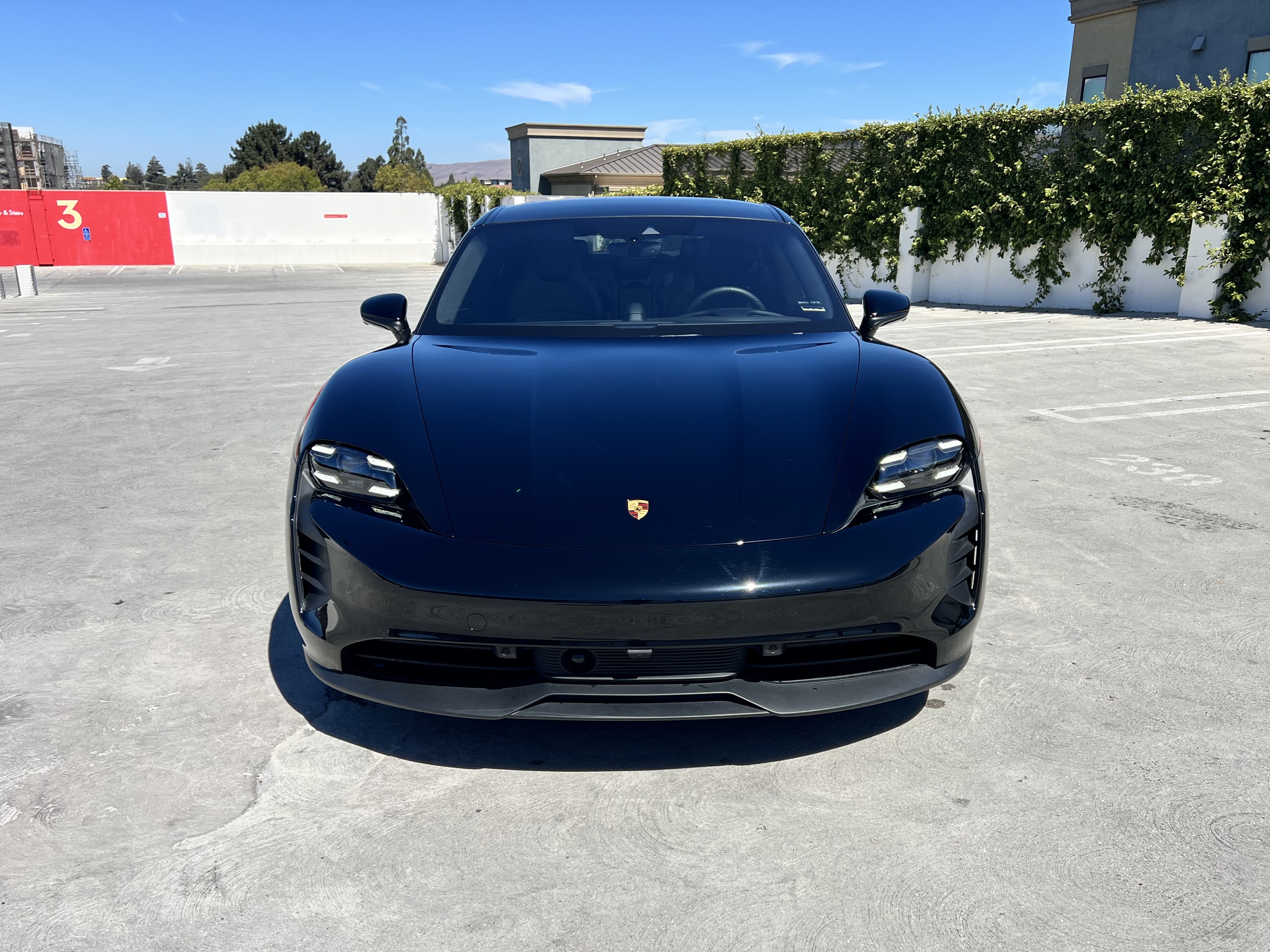 Used 2023 Porsche Taycan GTS AWD/4WD image 2