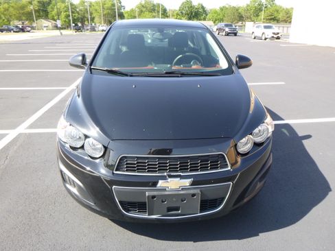 Used 2016 Chevrolet Sonic LT image 3