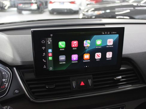 Used 2023 Audi Q5 2.0T Premium image 17