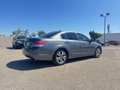 Used 2010 Honda Accord EX-L Sedan image 9