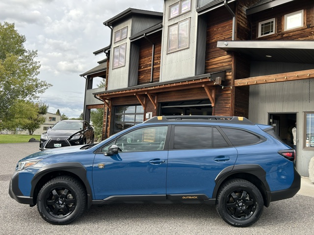 Used 2022 Subaru Outback Wilderness AWD/4WD image 4