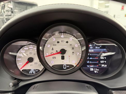 Used 2025 Porsche 718 Boxster S image 36