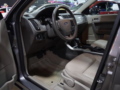 Used 2009 Ford Focus SEL Sedan FWD image 17