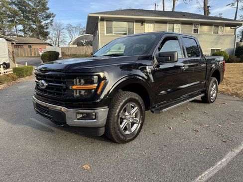 Used 2025 Ford F150 XLT image 1