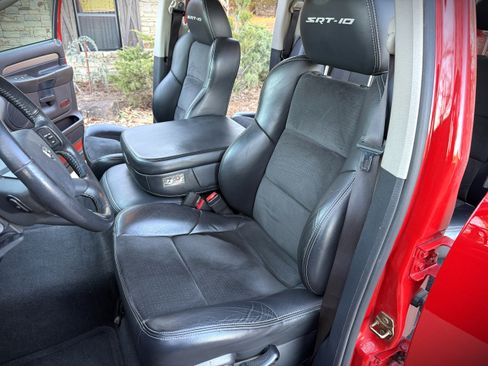 Used 2005 Dodge Ram SRT-10 SRT-10 image 21