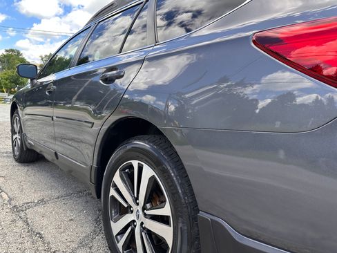 Used 2018 Subaru Outback 2.5i Limited AWD/4WD image 7