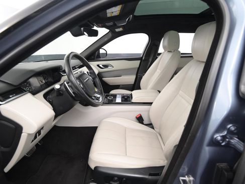 Used 2020 Land Rover Range Rover Velar R-Dynamic S image 38