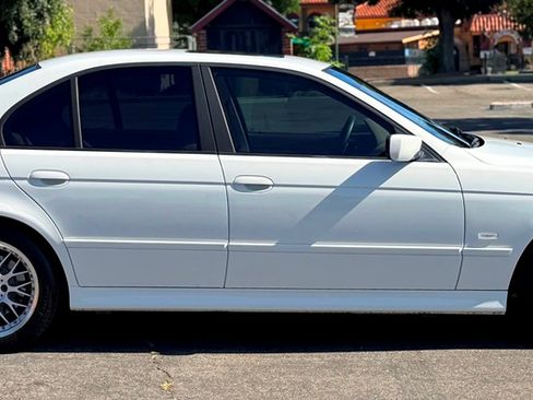 Used 2002 BMW 530i w/ Sport Package RWD image 5