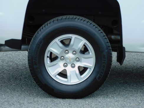 Used 2018 Chevrolet Silverado 1500 LT image 8