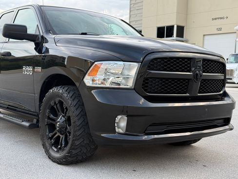 Used 2014 RAM 1500 ST RWD image 72