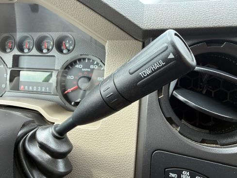 Used 2009 Ford F250 4x4 Crew Cab Super Duty image 18