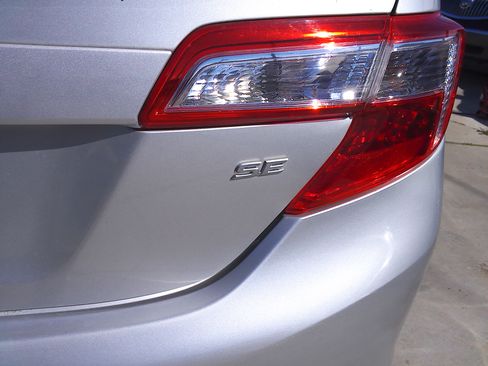 Used 2012 Toyota Camry SE image 27