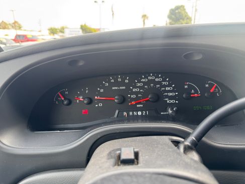 Used 2008 Ford E-150 and Econoline 150 XL image 24