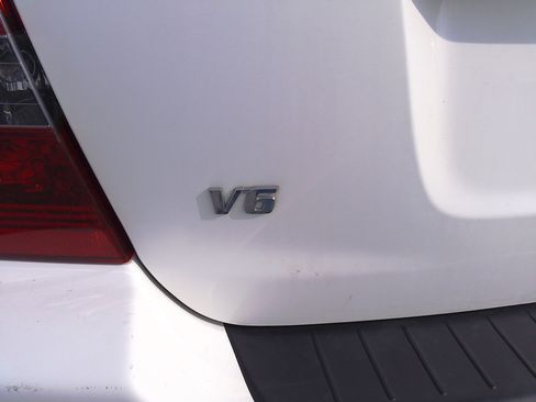 Used 2004 Toyota Highlander image 30