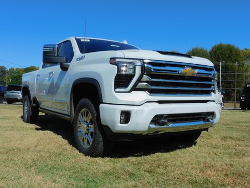 New 2026 Chevrolet Silverado 2500 High Country image 10