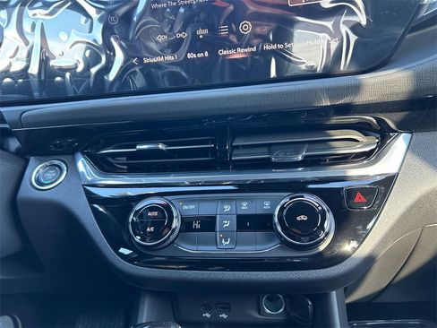 New 2026 Buick Envista Sport Touring image 24