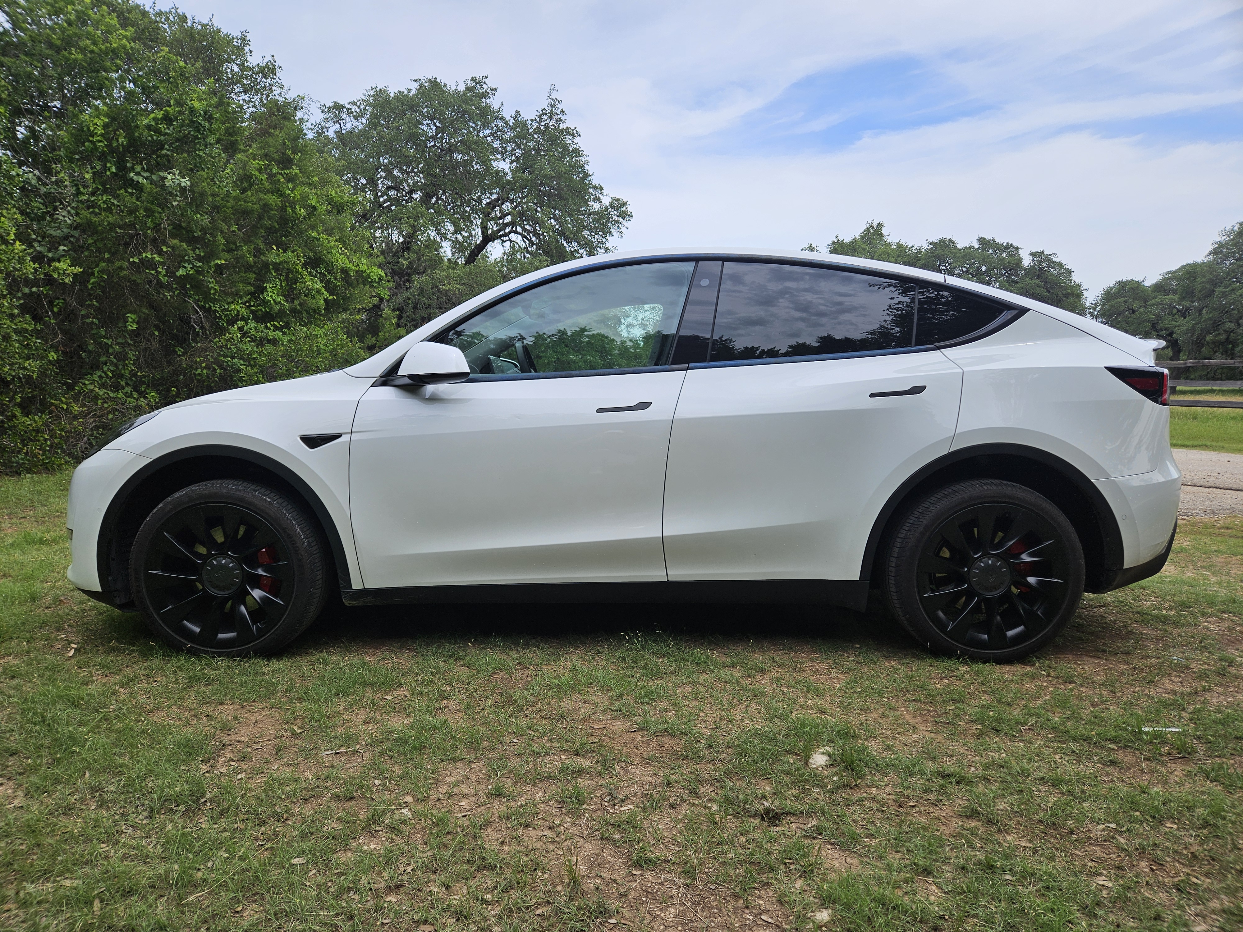 Used 2022 Tesla Model Y Performance AWD/4WD image 8