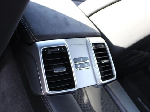Used 2016 Porsche Panamera GTS image 16