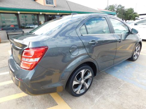 Used 2020 Chevrolet Sonic Premier image 9