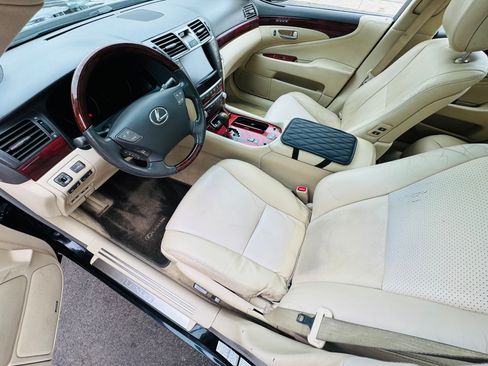 Used 2011 Lexus LS 460 image 7