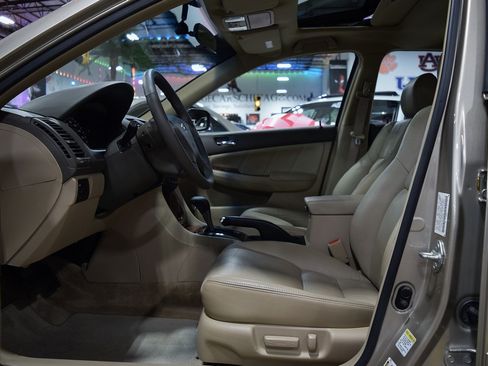 Used 2007 Honda Accord EX-L image 17