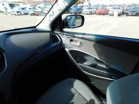 Used 2015 Hyundai Santa Fe Sport image 19