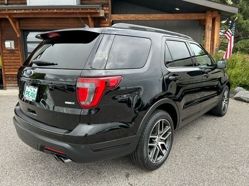 Used 2018 Ford Explorer Sport image 6