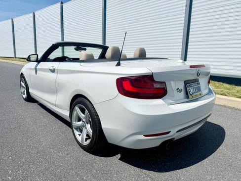 Used 2016 BMW 228i Convertible RWD image 3