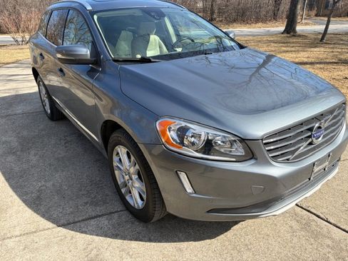 Used 2016 Volvo XC60 T5 Premier image 5