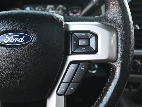 Used 2018 Ford F350 Lariat image 38