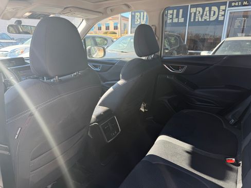 Used 2019 Subaru Forester Premium image 11