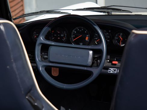 Used 1988 Porsche 911 Carrera image 13