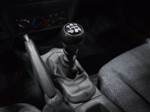 Used 2003 Chevrolet Cavalier image 24