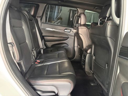 Used 2019 Jeep Grand Cherokee 4WD Trailhawk image 15