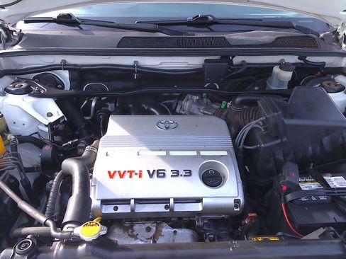 Used 2004 Toyota Highlander image 35