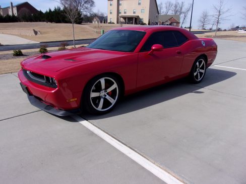 Used 2012 Dodge Challenger SRT image 1