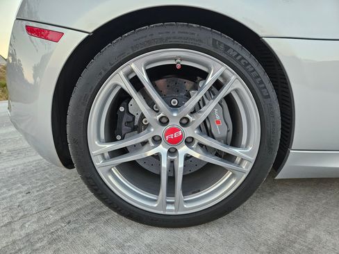 Used 2012 Audi R8 V10 image 36