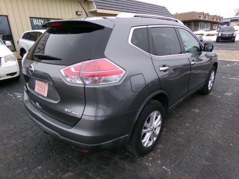 Used 2015 Nissan Rogue SV image 5