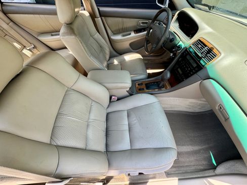 Used 1999 Lexus ES 300 FWD image 10