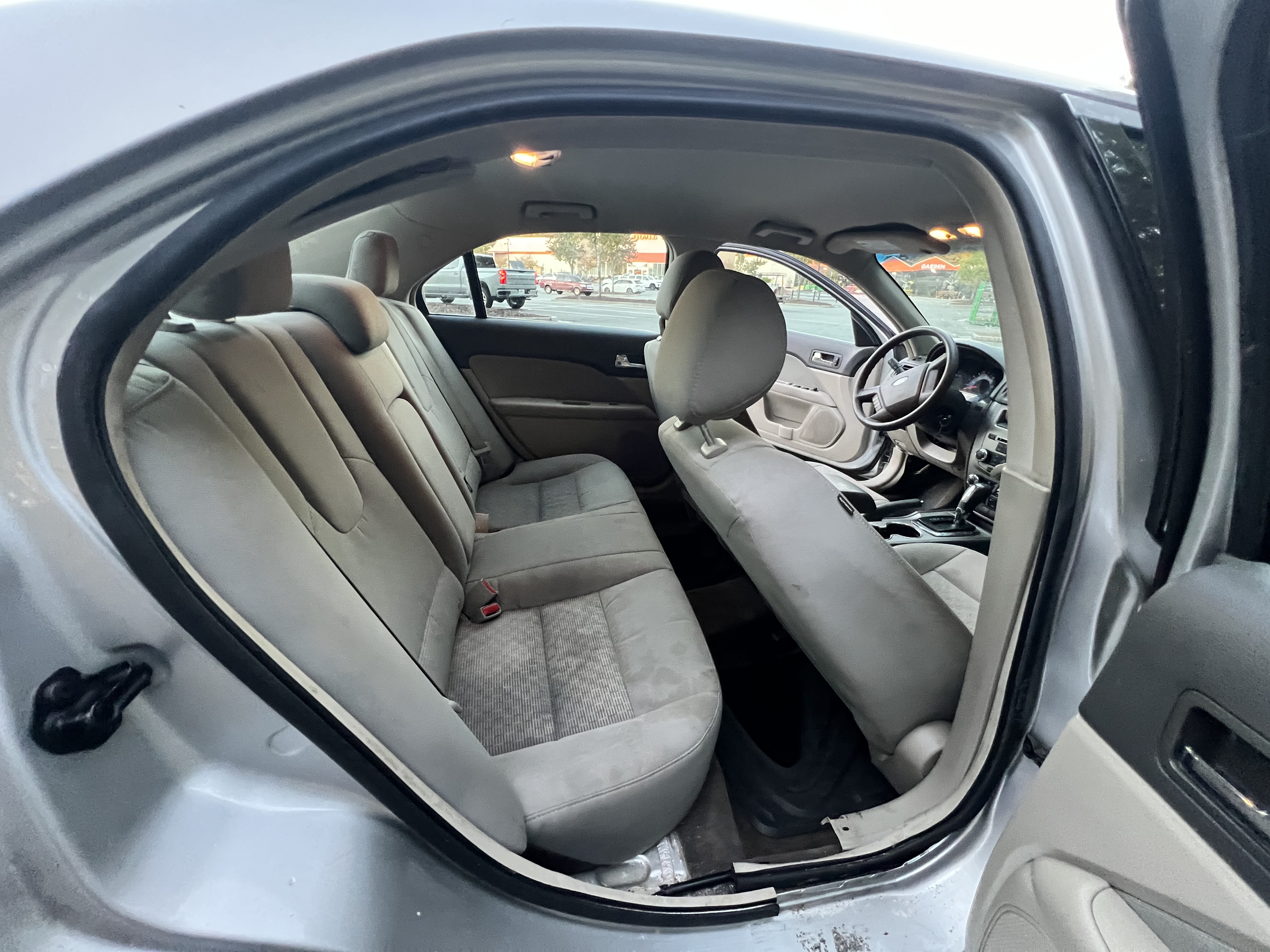Used 2012 Ford Fusion S FWD image 11