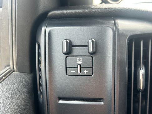 Used 2017 Chevrolet Silverado 2500 image 15