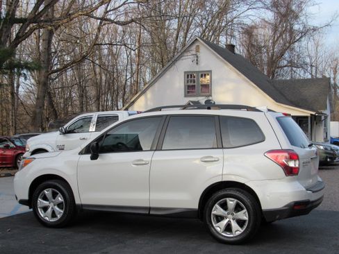 Used 2016 Subaru Forester 2.5i Premium image 5