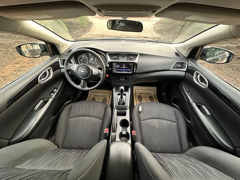 Used 2019 Nissan Sentra SV image 11