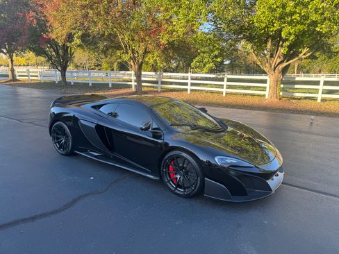 Used 2016 McLaren 675LT Coupe RWD image 2