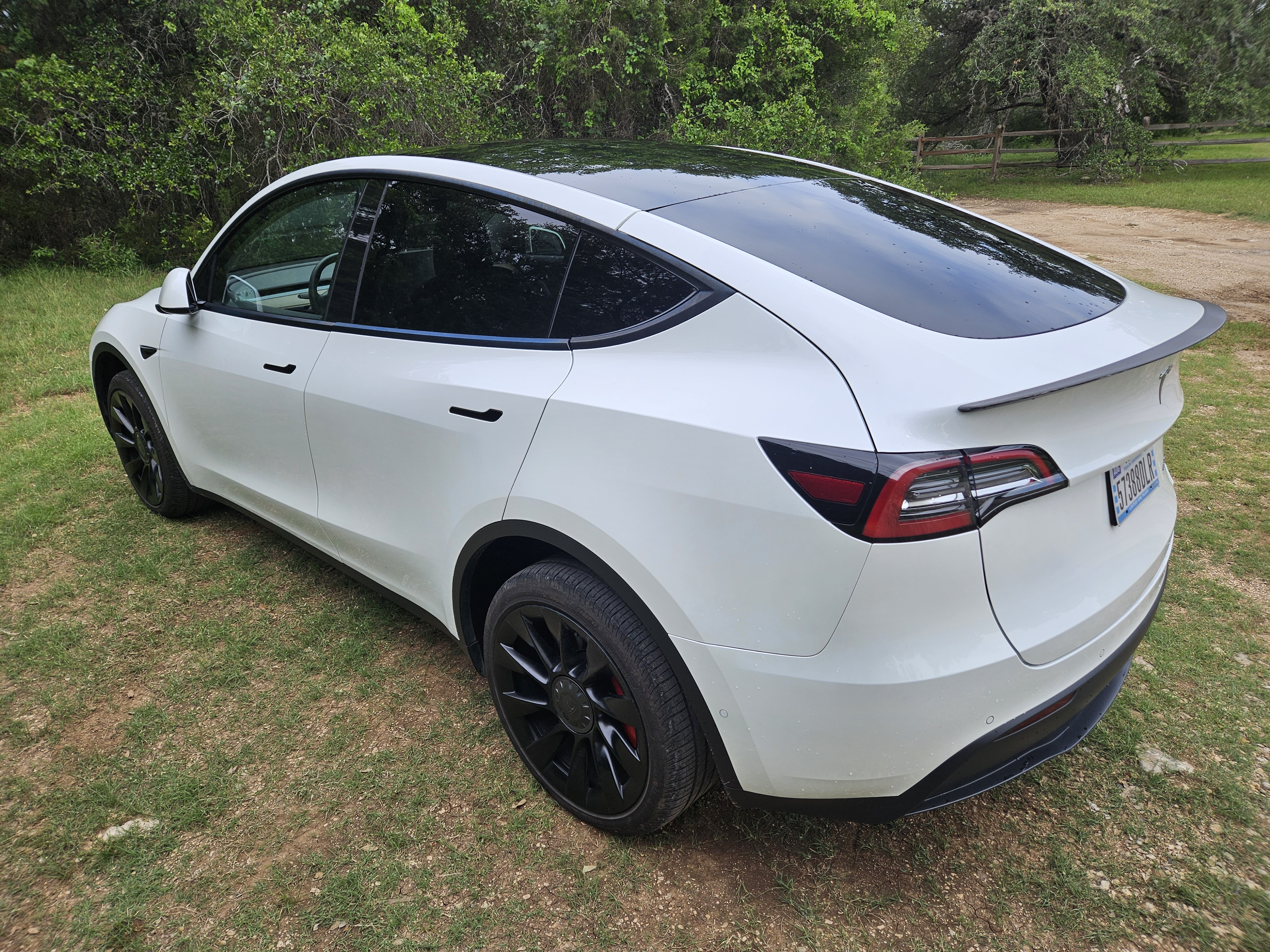 Used 2022 Tesla Model Y Performance AWD/4WD image 25