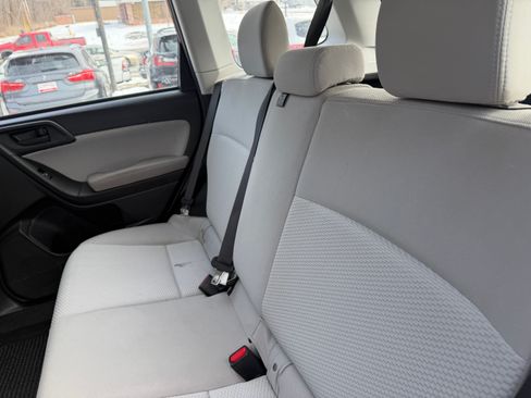 Used 2017 Subaru Forester 2.5i image 11