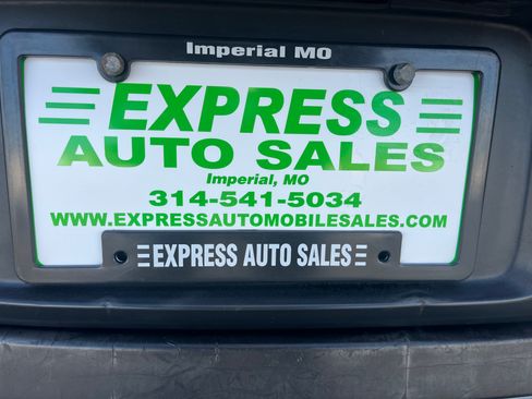 Used 2010 Chevrolet Colorado LT image 18