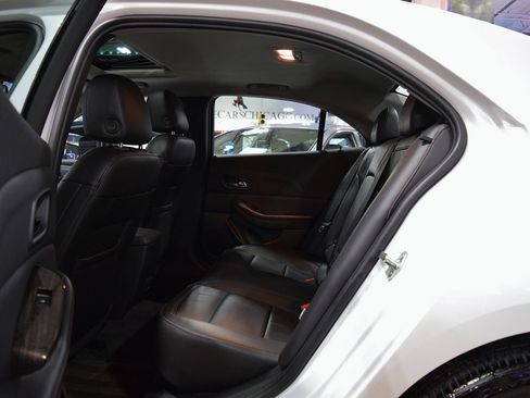 Used 2015 Chevrolet Malibu LTZ image 19