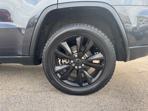 Used 2012 Jeep Grand Cherokee Altitude image 14