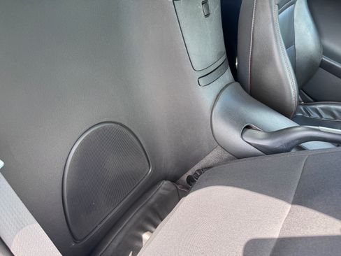 Used 2008 Pontiac Solstice GXP image 13